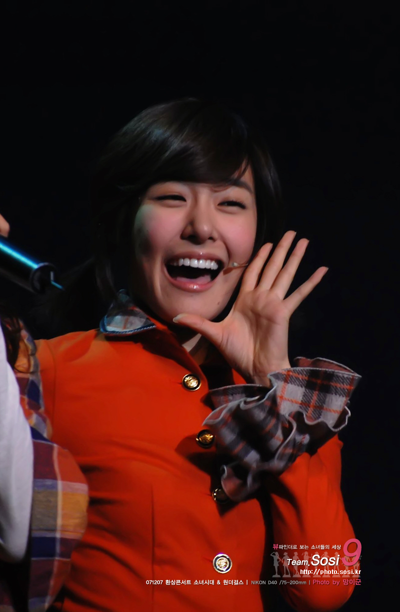 [PIC+VID+GIF][3-2-2012] *♫♥♫* Mushroom's HOUSE *♫♥♫* We're FANYTASTIC *♫♥♫* The Sharing Center *♫♥♫* - Page 33 Download